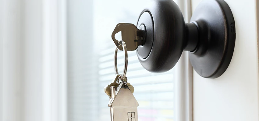 Bifold Door Knob Replacement in Santa Barbara, California