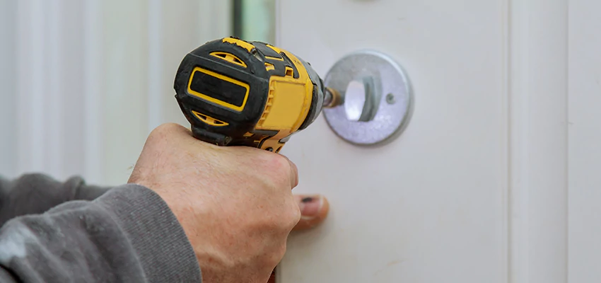 Street Locksmith For Smart Lock Repair in Santa Barbara, CA